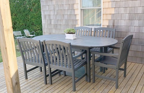 Montauk Apartment | OceanView (2) bedroom (2) bath walk to Town/Beach Pass