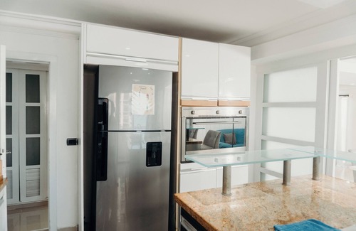 San Geronimo Apartment | Oceanview 3-bedroom apartment in phenomenal Santo Domingo with WiFi, AC