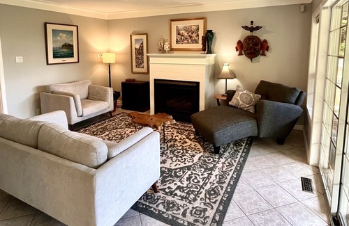 Regional District of Nanaimo House | Oceanview 4 bedroom large home - close to beach and Ferry!