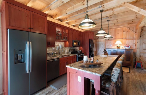 DownEast and Acadia Maine House | Oceanview Barnhouse Retreat with Hot Tub