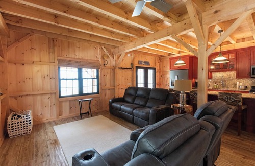 DownEast and Acadia Maine House | Oceanview Barnhouse Retreat with Hot Tub