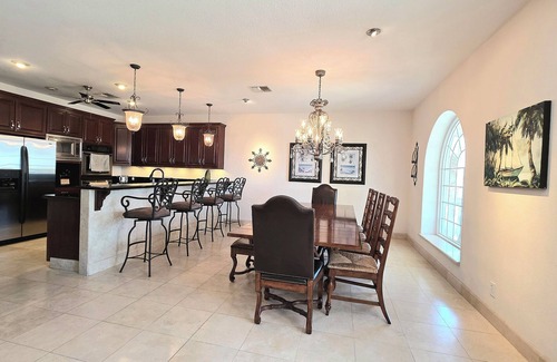 South Padre Island House | Oceanview Castle-50% off! Direct-to-Beach, 4300sqft, 6 Bdrms w/6 ensuite baths!