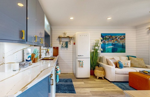 Charleston County Condo | Oceanview Condo- Great view of pier and ocean close to downtown