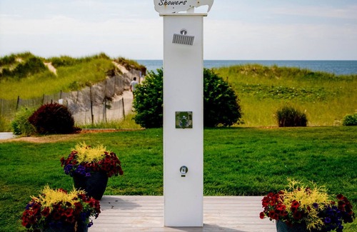 Barnstable County Condo | Oceanview Condo w/Fireplace & Patio