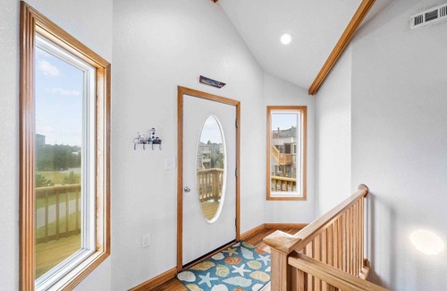Waves House | Oceanview Dog Friendly w/Saltwater Pool, Hot Tub, Game Room, Beach Nearby