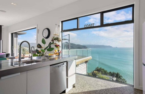 Tairua House | Oceanview Oasis - Entire House in Tairua