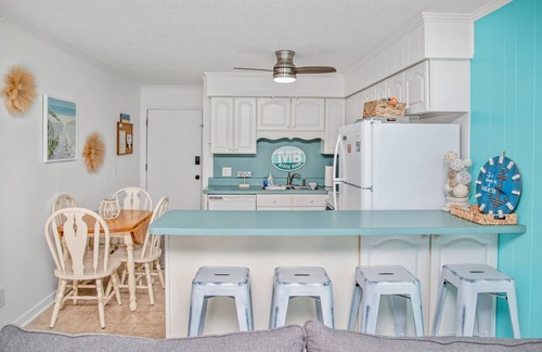 The Dunes Condo | Oceanview Oasis: Steps from the Beach – Cozy 2BR/2BA Myrtle Beach Condo