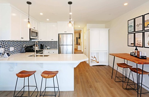 San Clemente Apartment | Oceanview Retreat Steps to Beach + Bikes 5starstay
