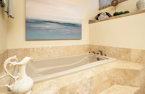 Sunset Beach House | Oceanview Rooftop Beach House with Jacuzzi