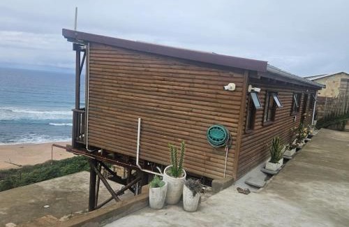 Ifafa Beach House | Oceanview Wooden Cottage