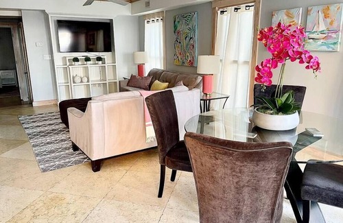 Jacksonville Beach Condo | Oceanviews and steps to the sand