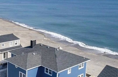 Scituate House | Oceanviews all round 5-bedroom house in brilliant Scituate with WiFi, AC,