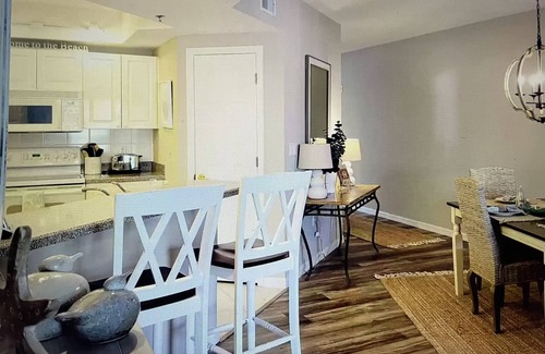 New Smyrna Beach Condo | Oceanwalk bldg 2: 2 bedrooms 2 bath w Ocean view from balcony. Pet fee required