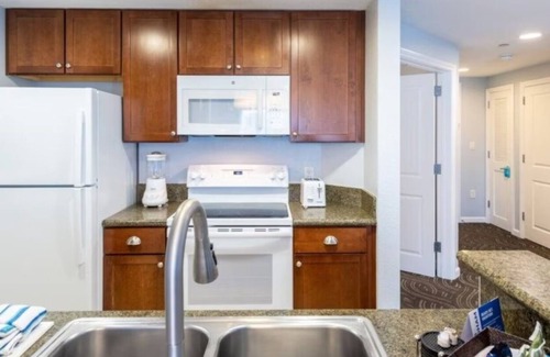 Townsite Resort | Oceonside Pier Resort by Wyndham 2 Bdrm