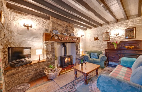 Trefriw House | Ochr y Foel - Two Bedroom House, Sleeps 4