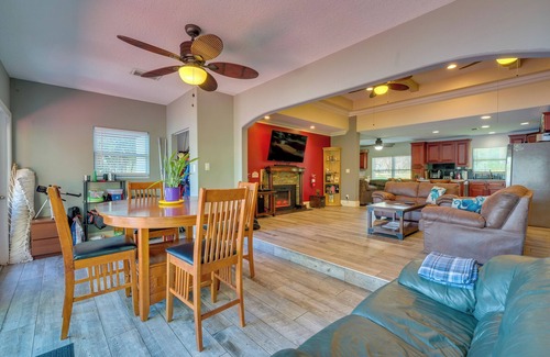 Ocklawaha House | Ocklawaha Lake House w/Private Hot Tub & Views!