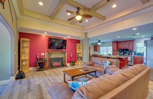 Ocklawaha House | Ocklawaha Lake House w/Private Hot Tub & Views!