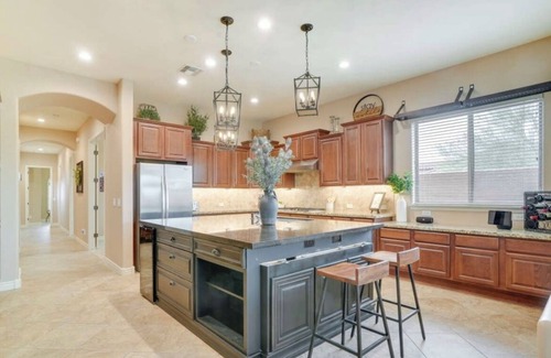 Estrella Mountain Ranch House | Ocotillo Escape 4BR, Pool, Hottub, Putting Green