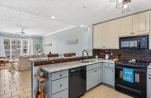 Mexico Beach Condo | Oct 11-18 Reduced! Oceanview Condo, Heated Pool, Hot Tub & Sauna!