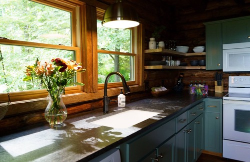 Sylva Cabin | Oct Availability - Amazing Views, Hand Built Log Cabin, Hot Tub and Fire Pit