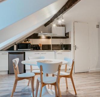 Saint-Martin-du-Littoral Apartment | Octave 29