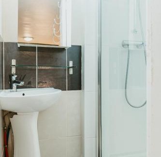 Saint-Martin-du-Littoral Apartment | Octave 29