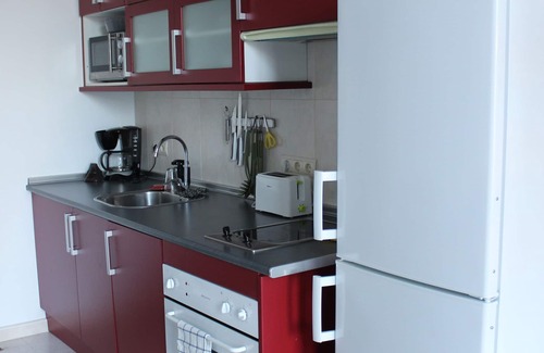 Vicalvaro Apartment | Octavio Loft: Wifi /1.5 bathrooms /AA