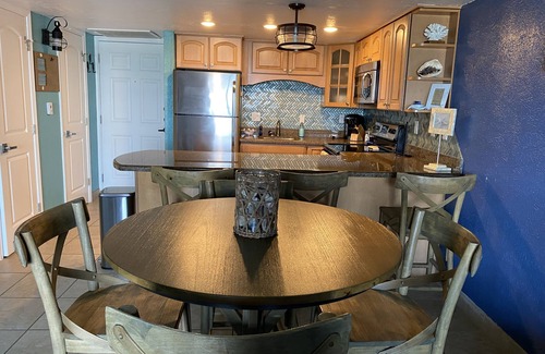 South Padre Island Condo | "OCTOBER" 2025-"SPECIAL-RIGHT ON THE BEACH-Amazing View-ALL REMODELED