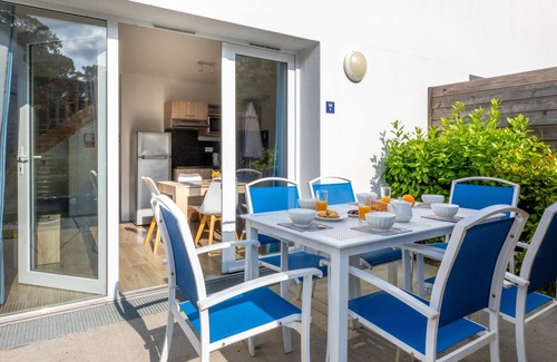 Noirmoutier-en-l'Ile Apartment | Odalys Collection Le Domaine des Pins by Interhome