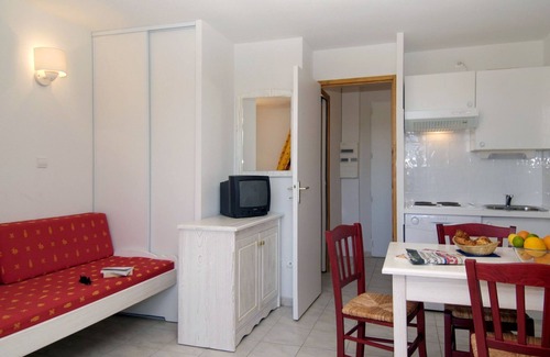 Salavas House | Odalys Référence Les Hauts de Salavas by Interhome