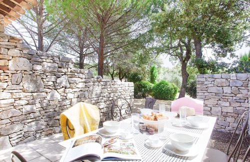 Gordes House | Odalys Référence La Bastide des Chênes by Interhome