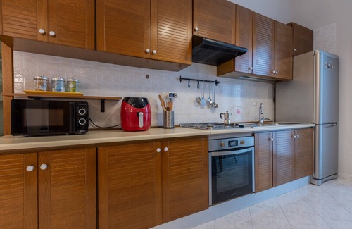 Vittoria Apartment | Oddone Comfy Apartment by Wonderful Italy