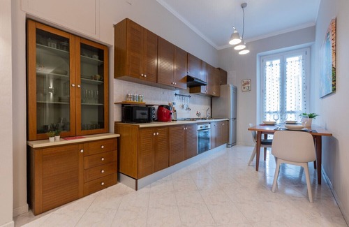 Vittoria Apartment | Oddone Comfy Apartment by Wonderful Italy