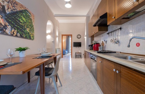 Vittoria Apartment | Oddone Comfy Apartment by Wonderful Italy