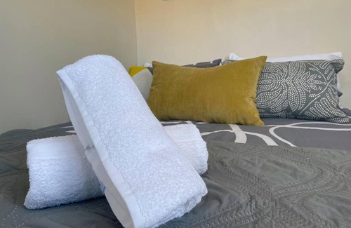 Umhlanga Apartment | Odenvillea Guest Cottage
