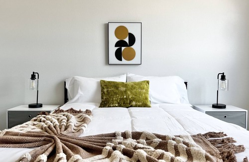 Des Moines Apartment | ✧Odyssey at Keystone | Incredible 1BD Apartment✧