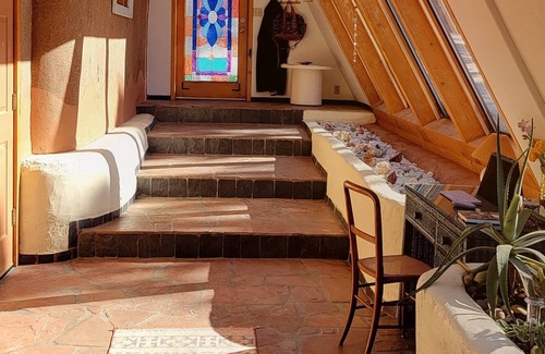 Colorado Springs House | Off-grid, Earthen home in the forest