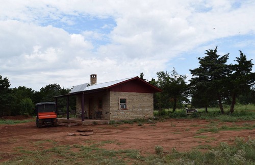Mulhall Cabin | Off Grid experimental Rock-foam board-rock cabin