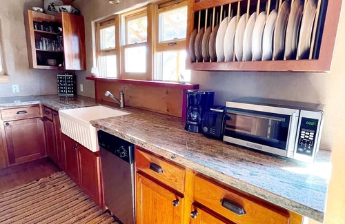 Munds Park House | Off-grid Stoneman Lake cabin sleeps 10, off-road trail paradise in the pines.