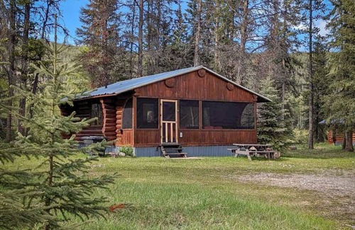 Rock Lake Cabin | Off-Grid Wilderness Cabin 3 with Mountain Views, Sauna, Canoes & Fishing