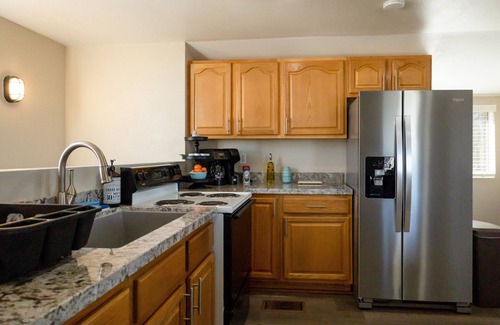 Lucerne Valley House | Off-roaders rejuvinate at the Cozy Corral!