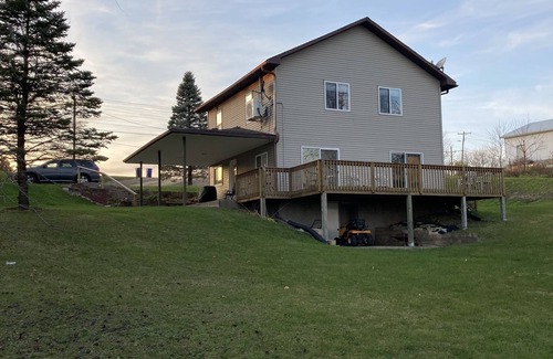 Guttenberg House | OFF SEASON SPECIAL! PRICES ARE SLASHED! 3br-2bth”4beds”house with arcade games!