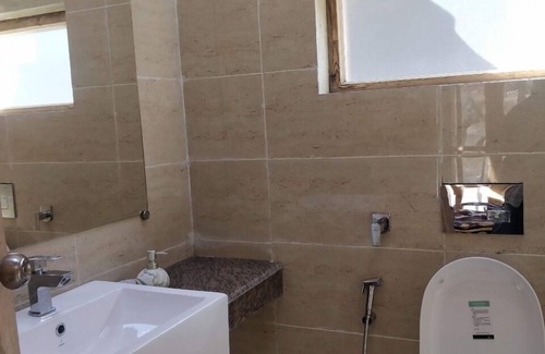 Banjar Hotel | Offbeat Abodes - Tirthan Valley