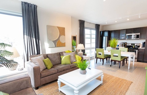 Powderhorn Apartment | Office w/ Desk🍀Fast WiFi🍀In-Unit W/D🍀Keurig+Coffee