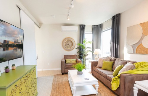 Powderhorn Apartment | Office w/ Desk🍀Fast WiFi🍀In-Unit W/D🍀Keurig+Coffee