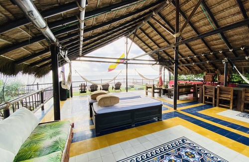 Bocachica Cabin | Offshore