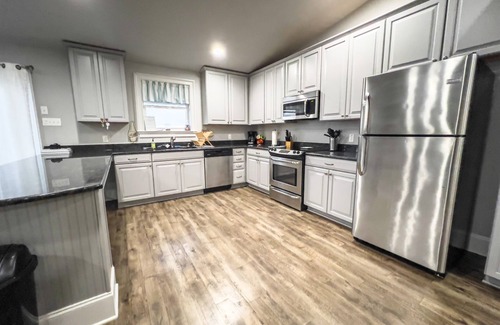 Venice Condo | Offshore Paradise: Steps from the Gulf