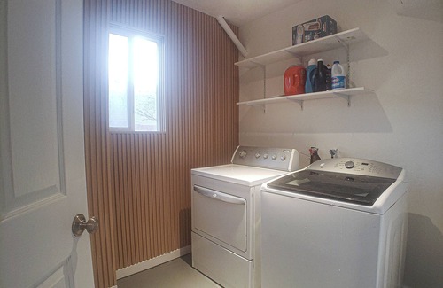 Ogden House | Ogden Home+Hot Tub+New Remodel+Playset+Mtn Views+Large Fenced Yard+Gazebo+RV Pad