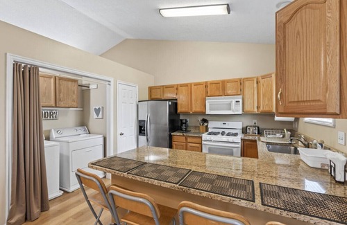 Ogden House | Ogden`s Duplex Gem| Mins to Downtown + Ski Resorts