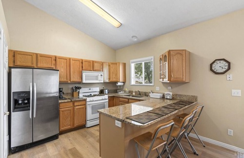 Ogden House | Ogden`s Duplex Gem| Mins to Downtown + Ski Resorts